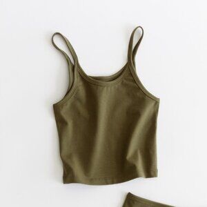 ARQ Crop Tank - Olive